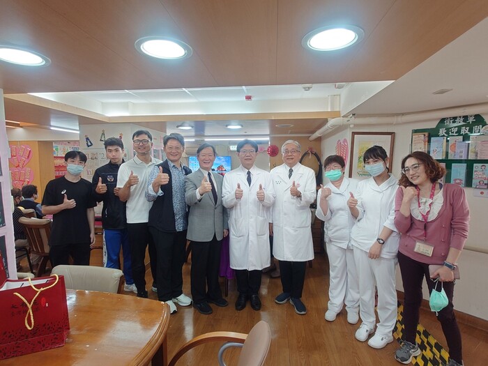 【轉載】文化大學推行「太極步行」 鼓勵長者走出家門圖片